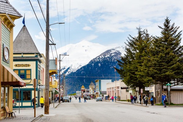 Broadway Street in Skagway with a view of the surrounding mountains